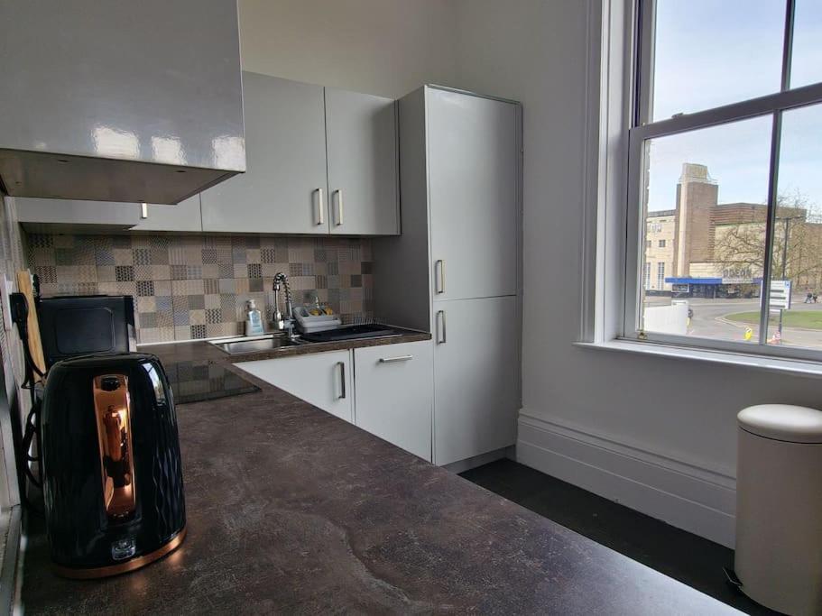 The Stray Adjacent, Interior-Designed 2-Bed Apartment- Luxury Harrogate Exterior photo